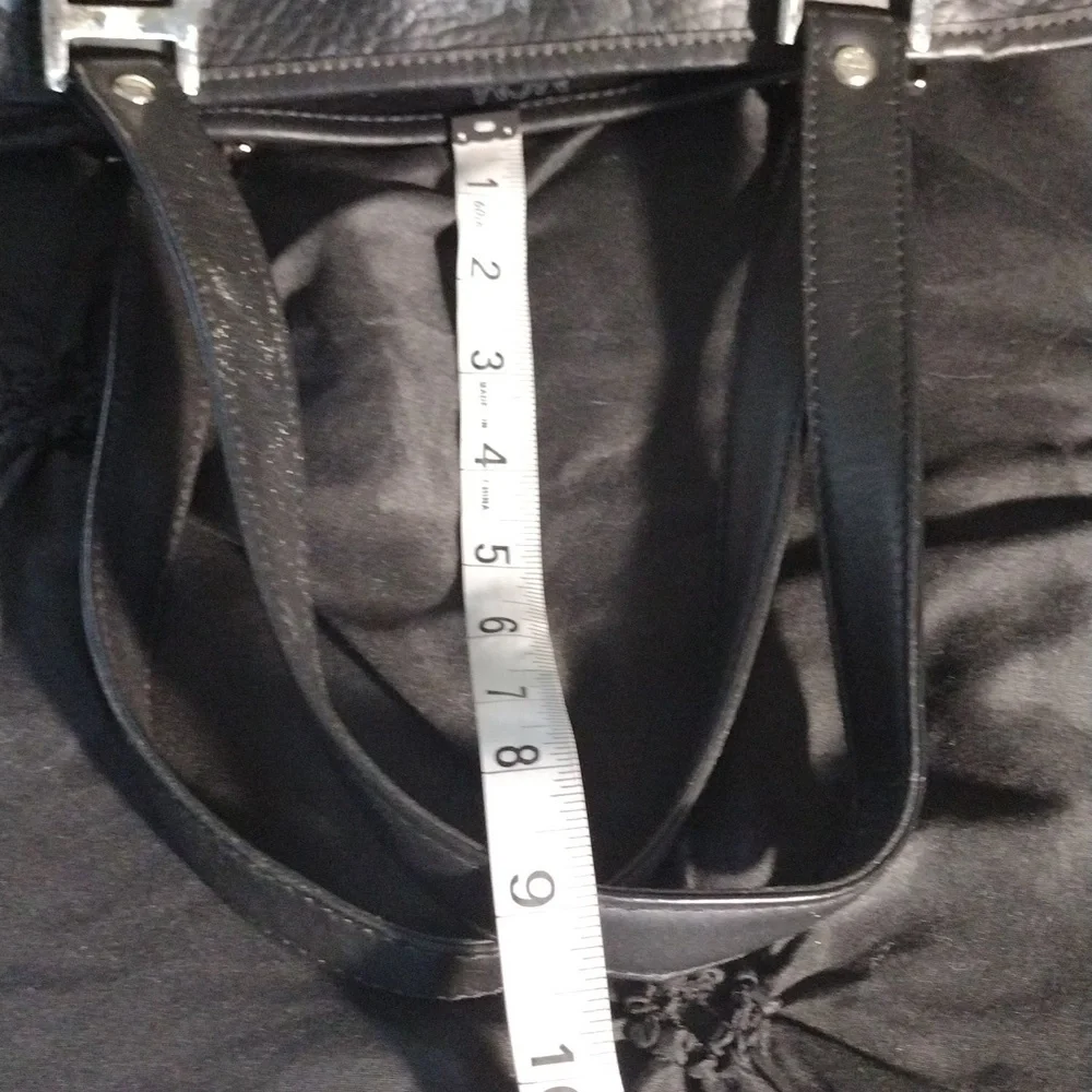 💯 Auth MCM Black Leather Tote Bag (Medium) - Picture 16 of 16